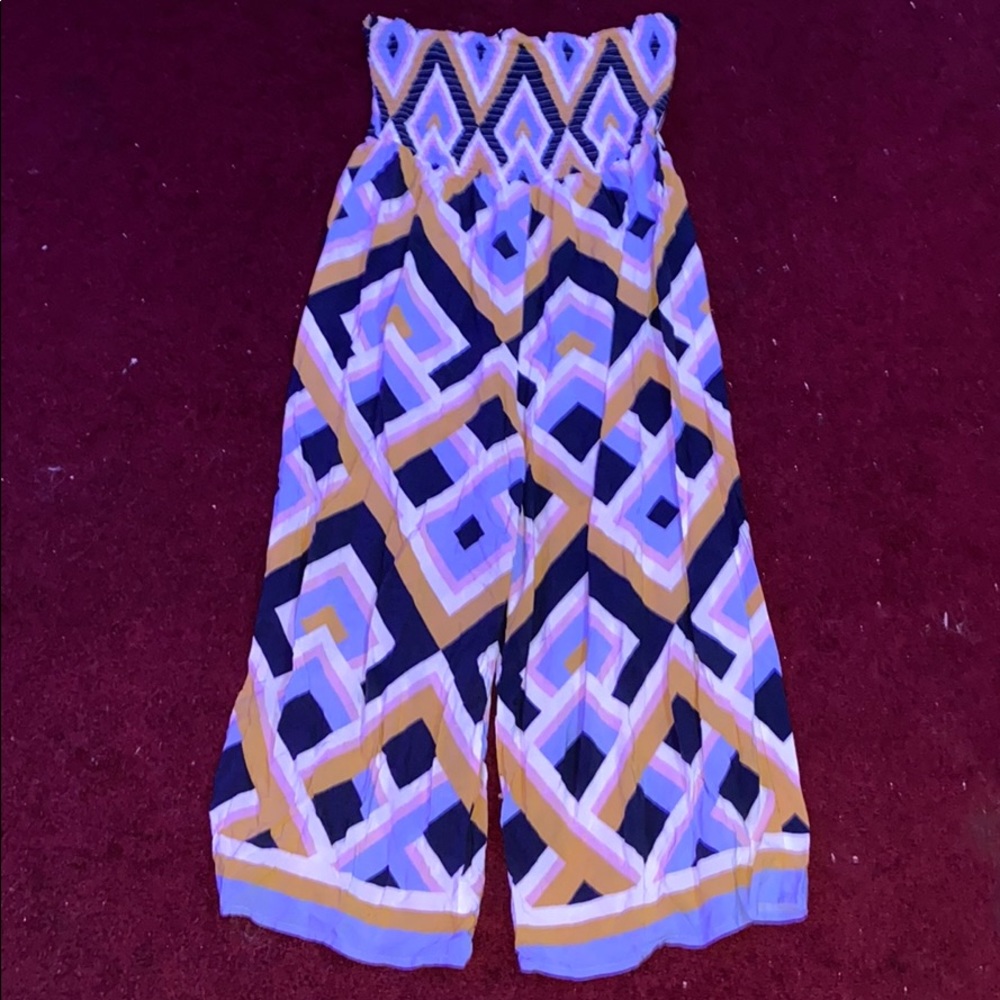 ADORABLE STRAPLESS JUMPSUIT